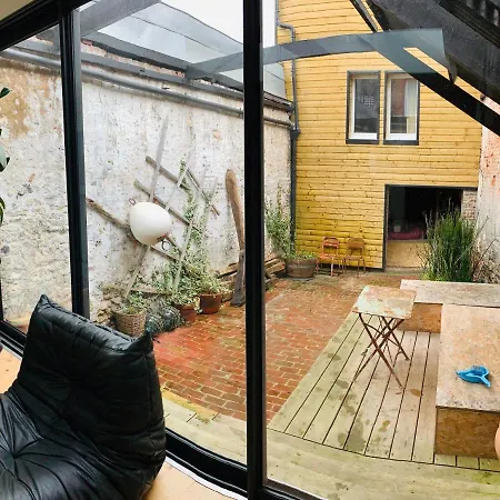 Maison En Plein Coeur D'honfleur